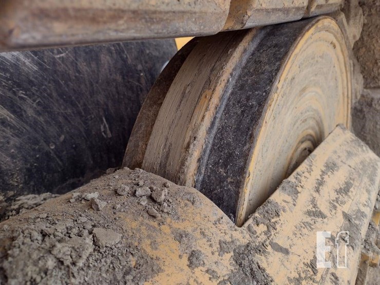 23-deere-650p-xlt-image-28