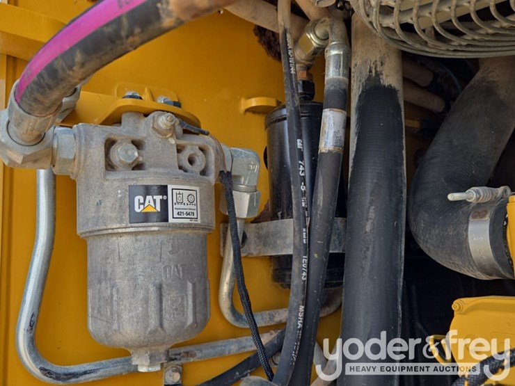2018-caterpillar-299d2-image-41