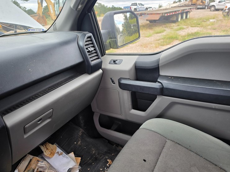 2016-ford-f150-image-29