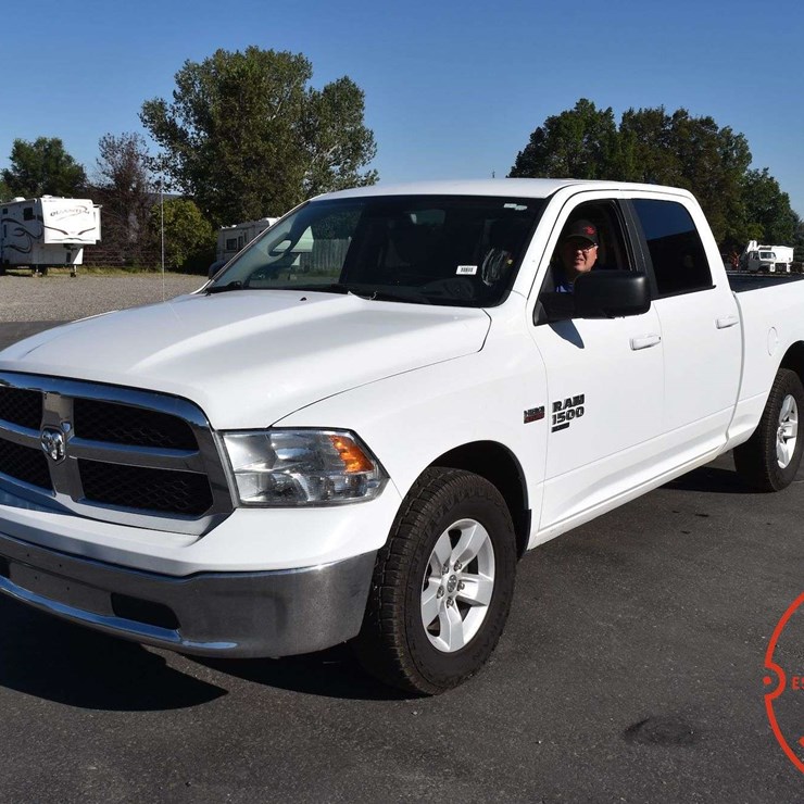 2020 RAM 1500 SLT