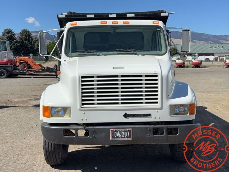 2000-international-4700-image-8