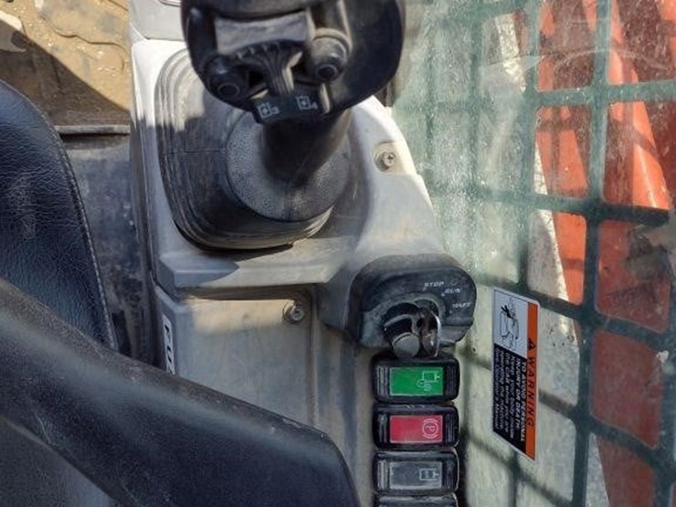2023-kubota-svl75-2-image-8