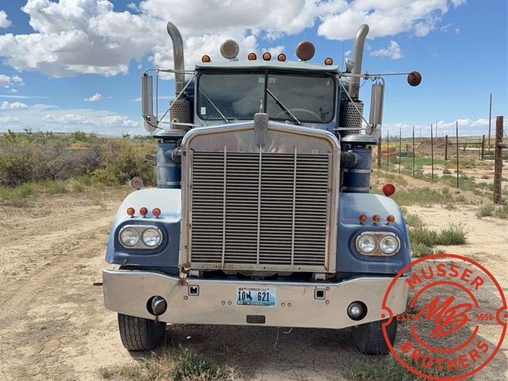 1979-kenworth-w900a-image-8