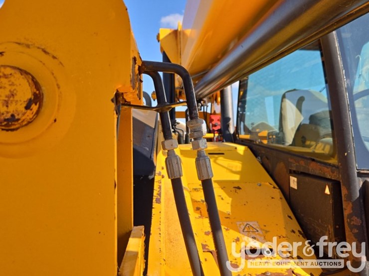 2017-jcb-507-42-image-26
