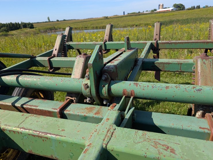 john-deere-1710-image-26