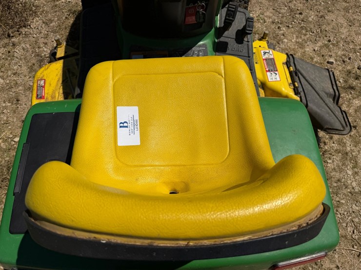 john-deere-345-image-8