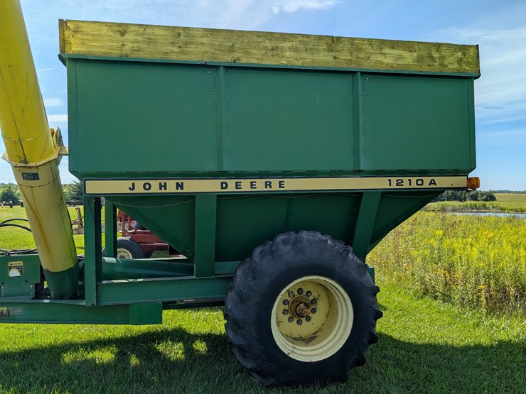 john-deere-1210-image-3
