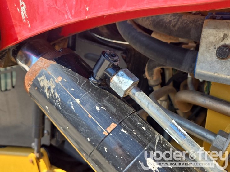 2019-caterpillar-299d2-image-30