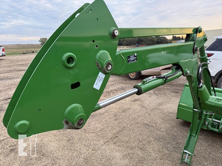 2023-john-deere-520m-image-20