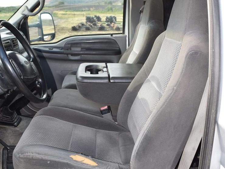 2002-ford-f250-xlt-image-30