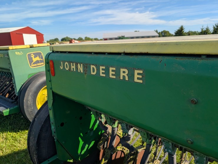 john-deere-8200-image-16