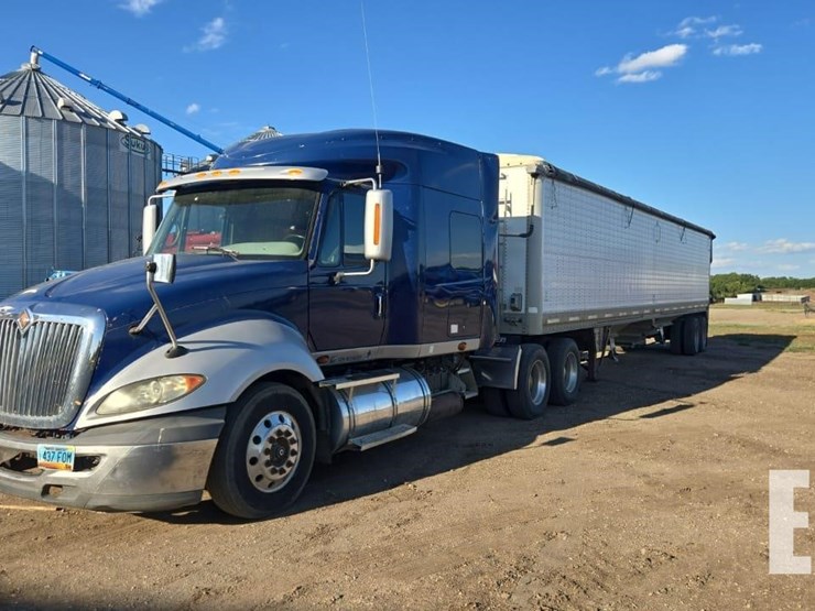 2009-international-prostar-image-1