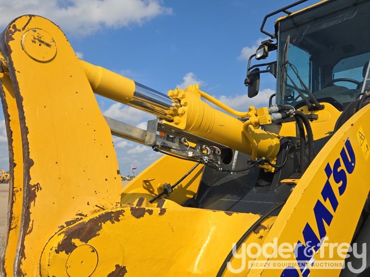 2022-komatsu-wa320-8-image-16