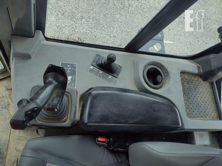 23-deere-650p-xlt-image-9