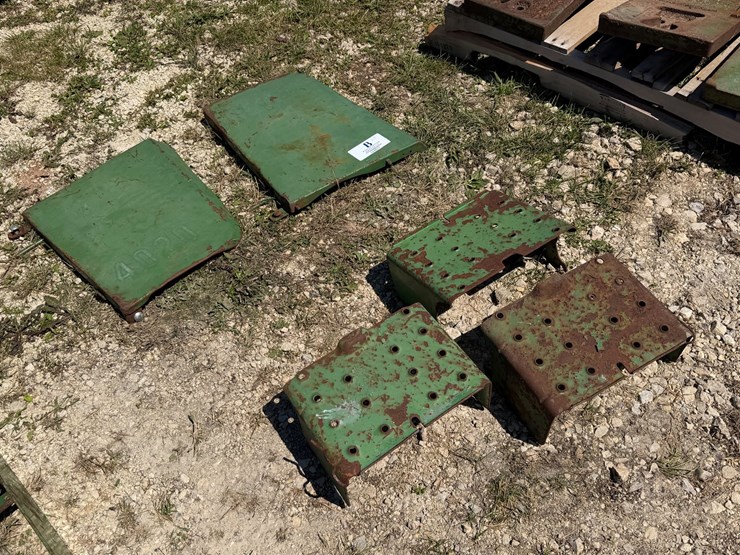 #2517-•-john-deere-4020-side-panels-image-1