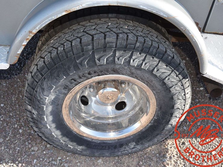 2002-ford-f350-xl-image-16