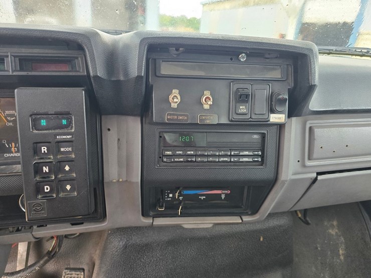 1996-ford-f800-image-64