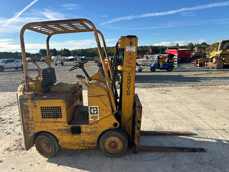 caterpillar-422s-image-6