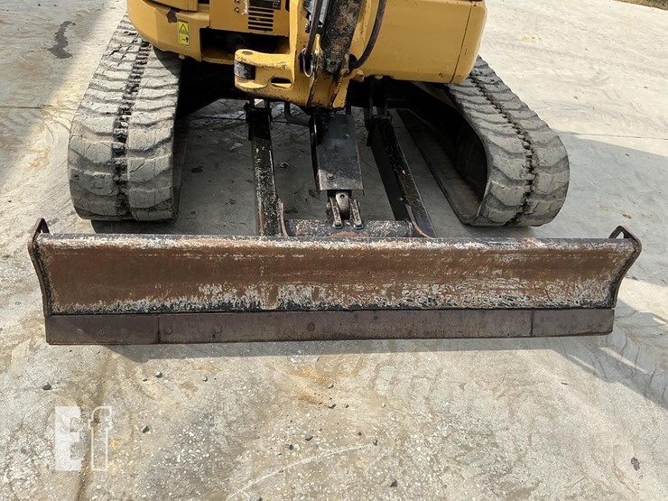 2016-caterpillar-304e2-cr-image-11