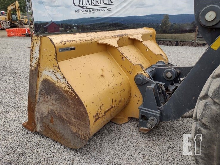 2018-deere-524kii-image-22