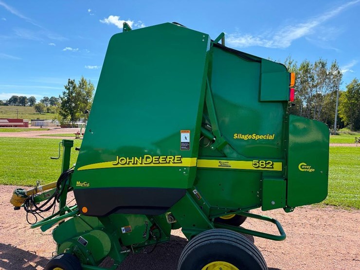 2006-john-deere-582-image-11
