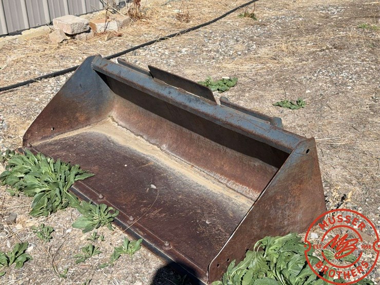 bobcat-5600-toolcat-image-31