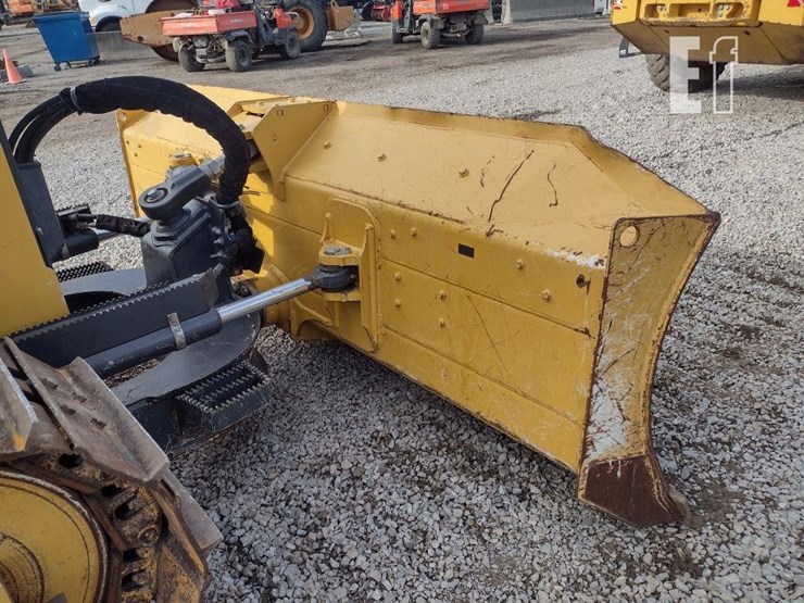 deere-650k-xlt-image-24