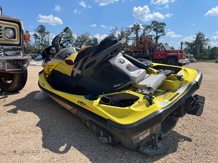 #86960-•-2015-seadoo-rxt260as-|-for-parts/repairs-|-no-title-image-5
