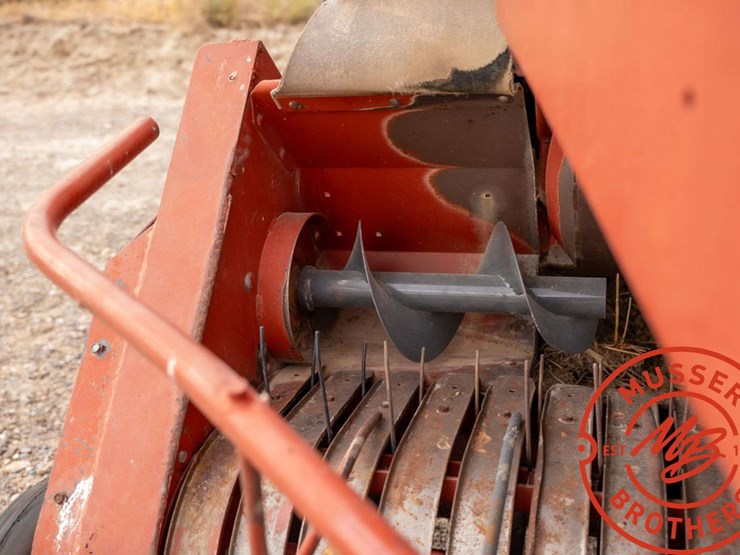 hesston-4910-image-9