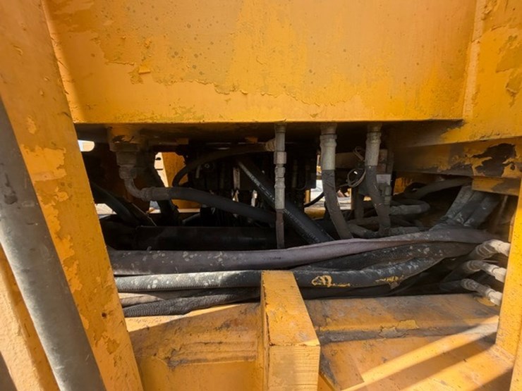 2001-cummins-qsb6.7-image-37