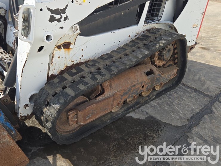2017-bobcat-t590-image-9