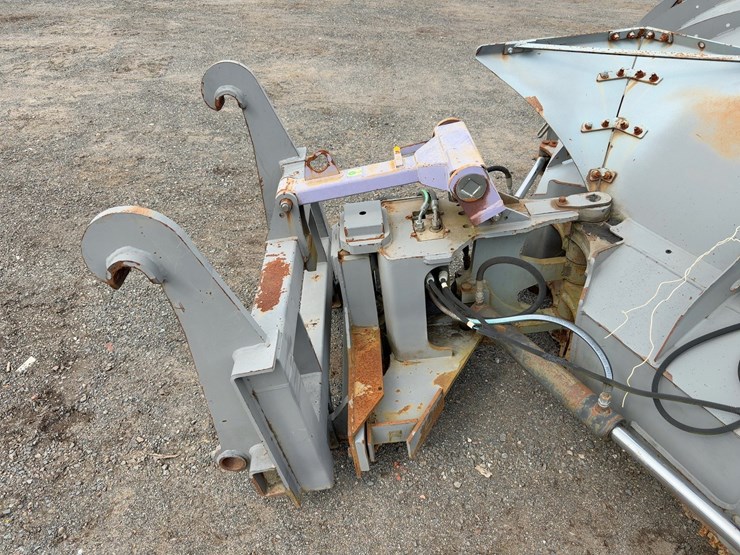 holms-14’-power-angle-v-plow-image-6