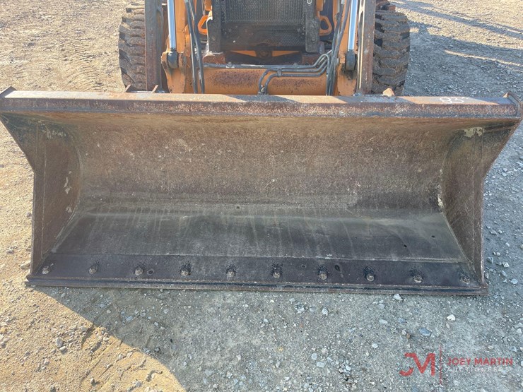 2020-case-580n-ep-loader-backhoe-image-13