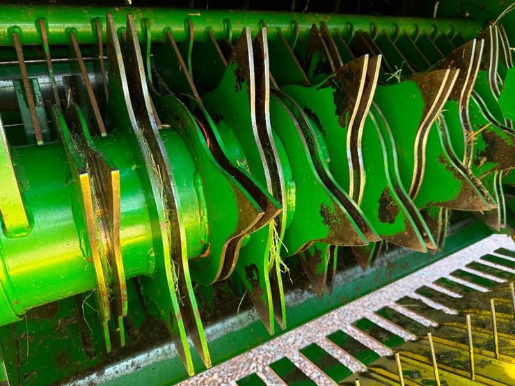2006-john-deere-582-image-28