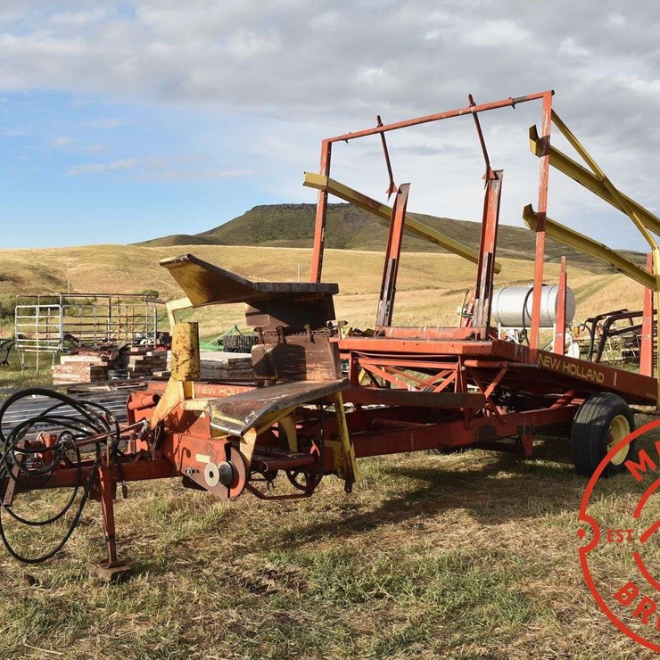 NEW HOLLAND 1002