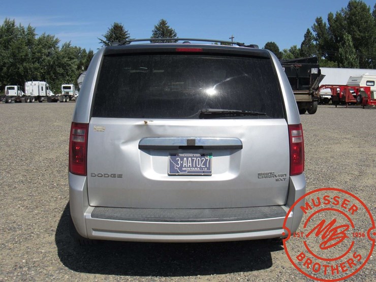 2010-dodge-grand-caravan-sxt-image-9