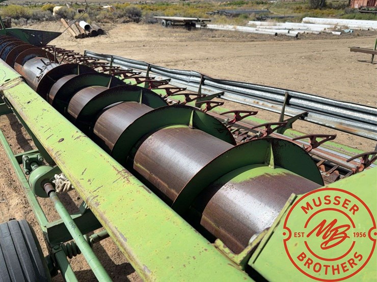 john-deere-224-image-8