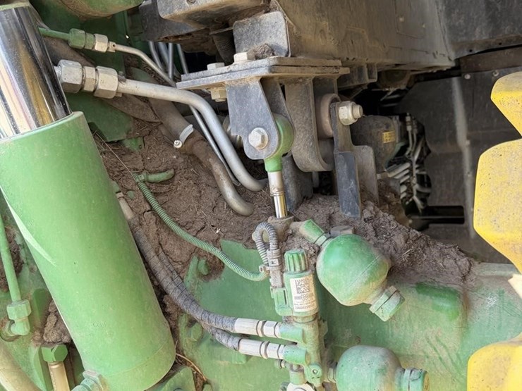 2021-john-deere-6155r-image-34