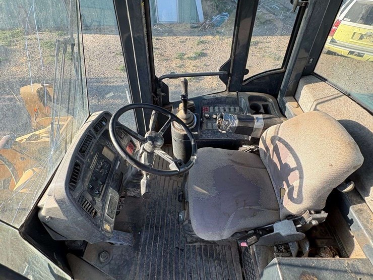 2003-deere-624h-image-8