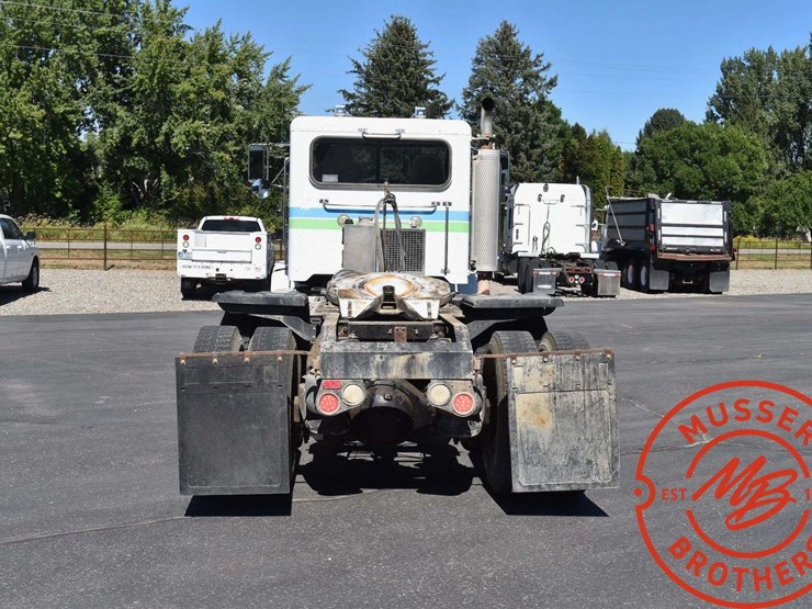 2003-peterbilt-378-image-5