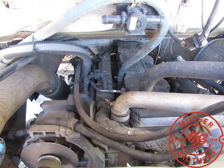 2005-freightliner-mt45-image-23