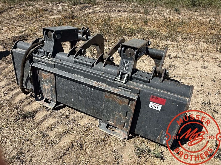 72"-bobcat-grapple-bucket-image-4