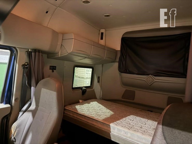 2009-international-prostar-image-16
