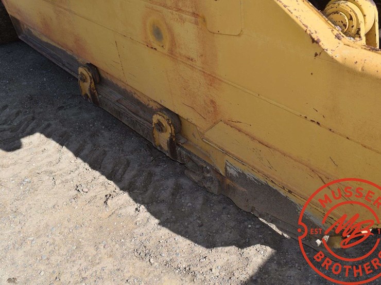 caterpillar-615-image-22