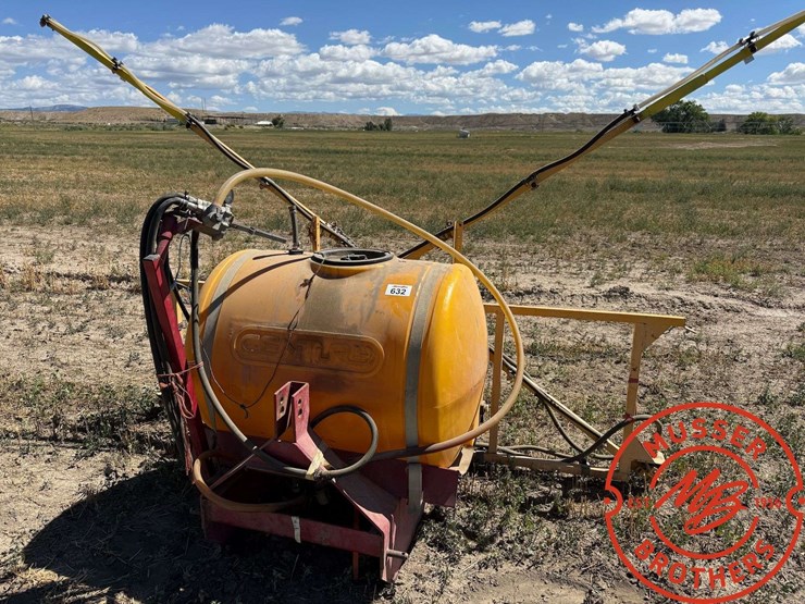century-3-point-sprayer-image-2