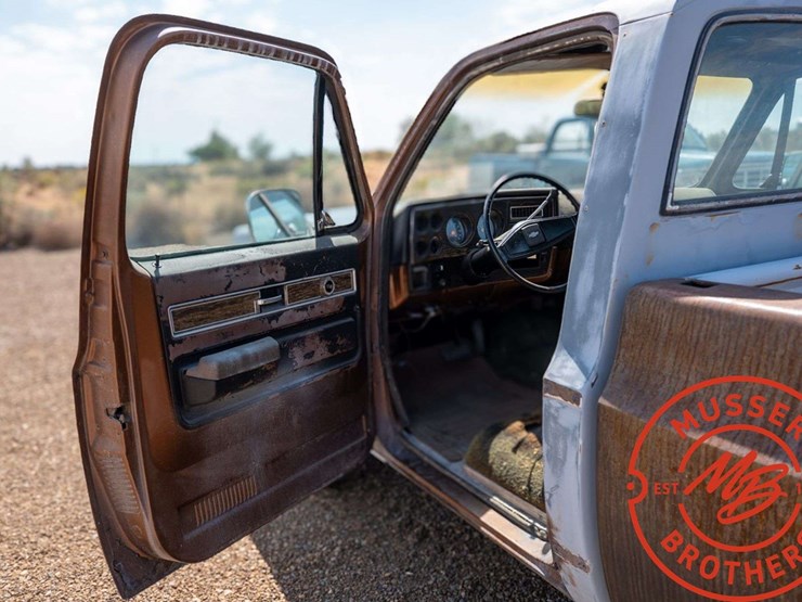 1975-chevrolet-c10-image-8