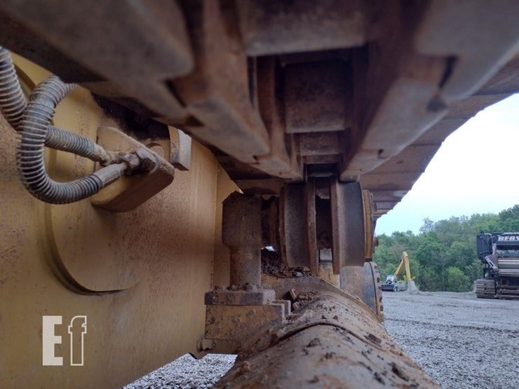 2015-caterpillar-d4k2-xl-image-17