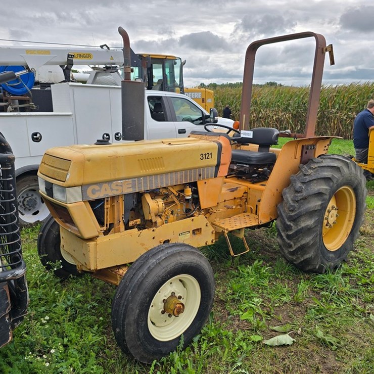 #2038 • Case 380B Tractor