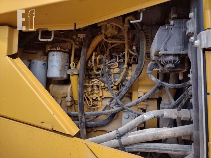 2019-deere-744kii-image-20