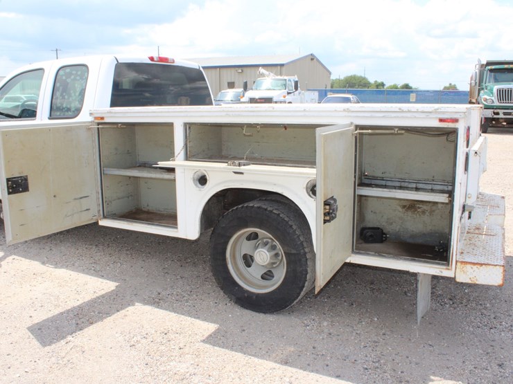 2008-chevrolet-3500-image-5